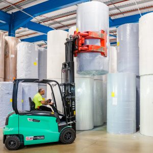 Logistics BusinessCase Study: Mitsubishi EDiA Electric Forklift On a Roll