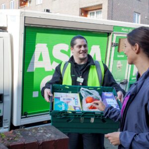 Logistics BusinessAsda transforms omni-channel with Blue Yonder