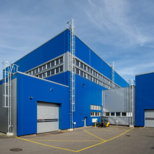 Logistics BusinessLower Energy Costs thanks to High-speed Doors