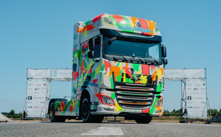 World Premiere of Hydrogen-powered Truck in Hamburg