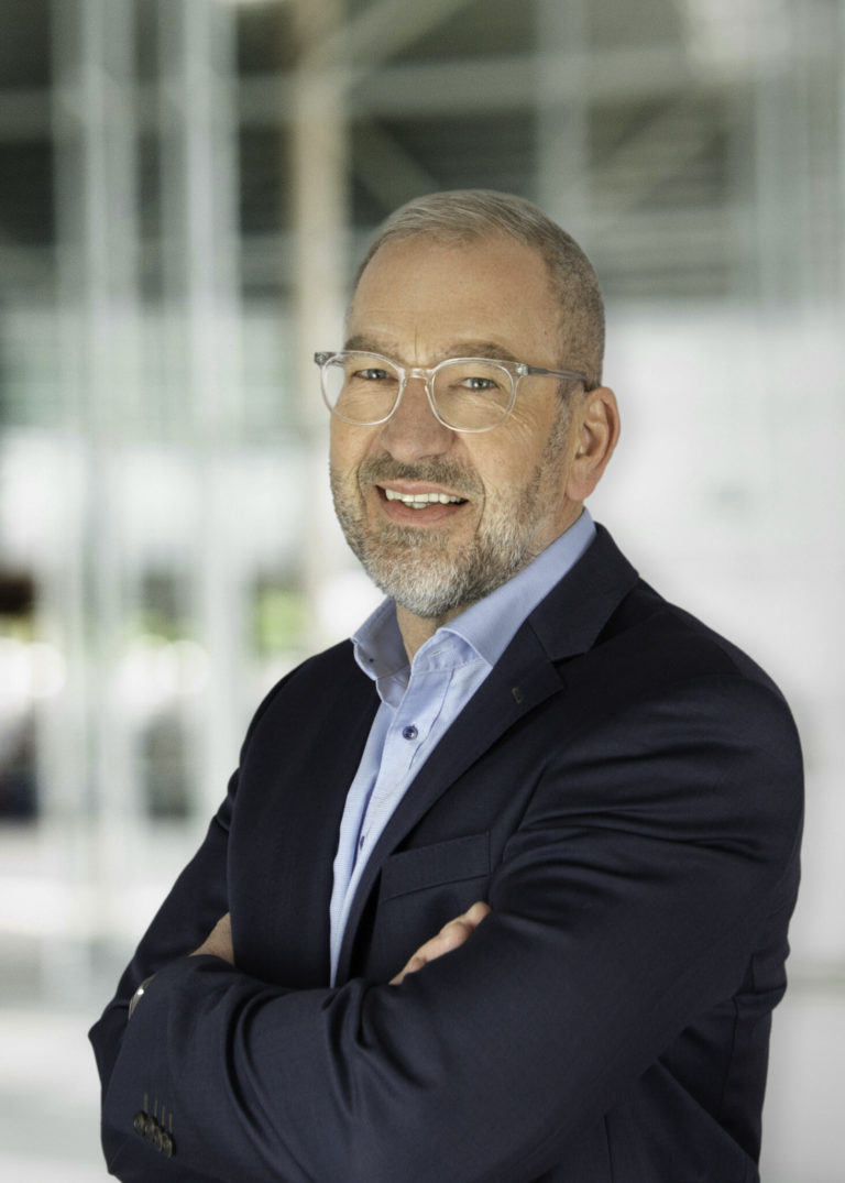 AI in Intralogistics: Customer Benefit is Decisive