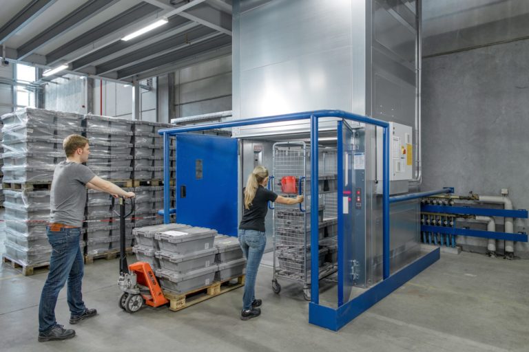 Lödige further develops goods lifts