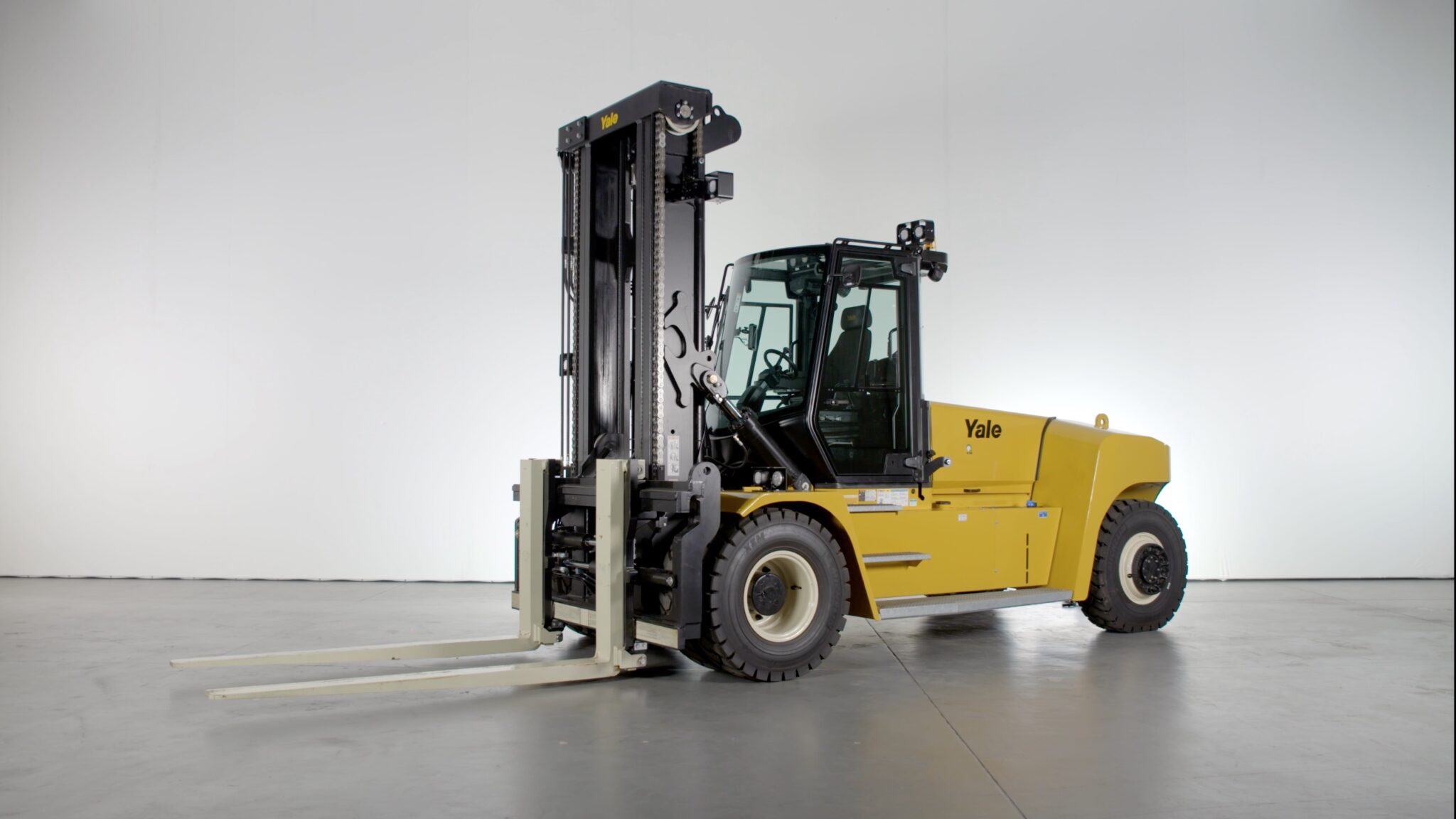 Yale reveals new cab design for high-capacity trucks
