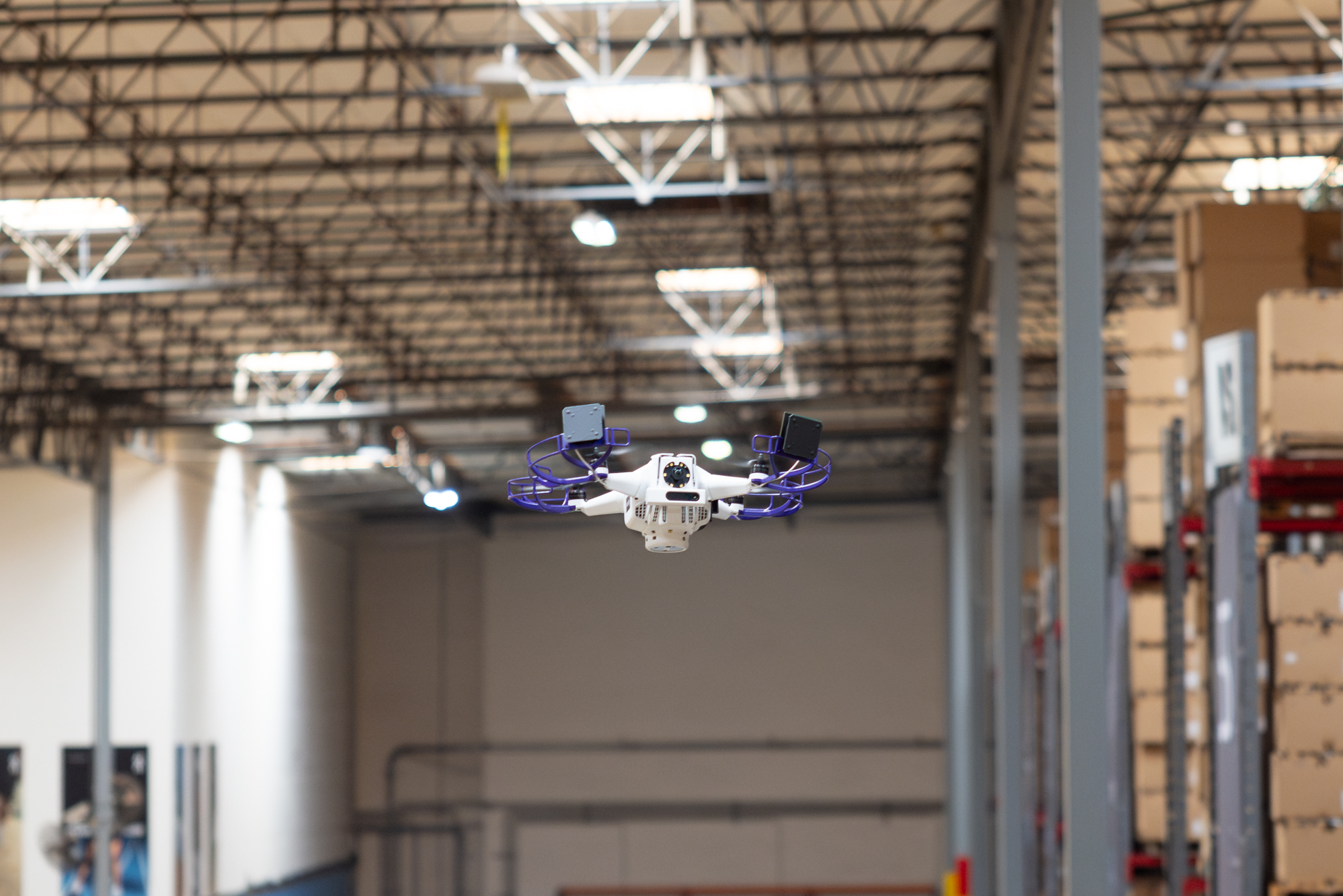 Drones use RFID for Warehouse Inventory Management