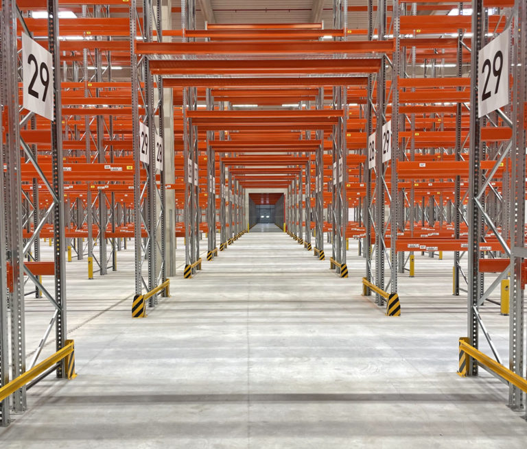 AR Racking Equips Lekkerland’s new DCs