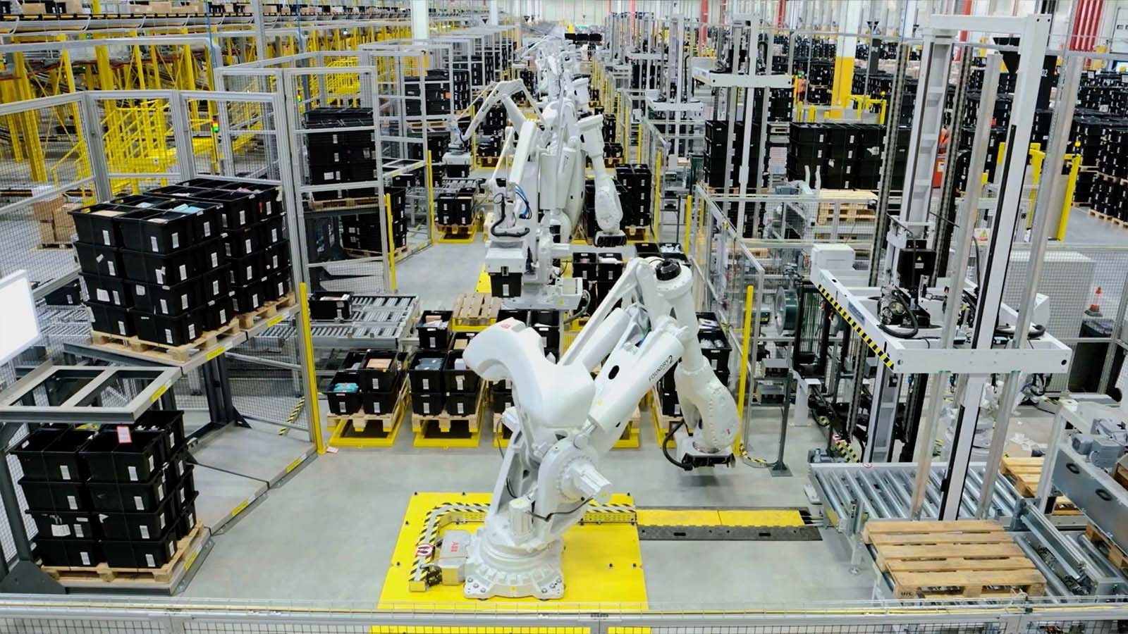 Amazon invests €400m in robotics and technology