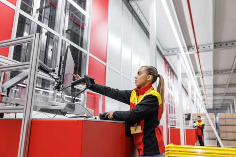 DHL Supply Chain and AutoStore Partner