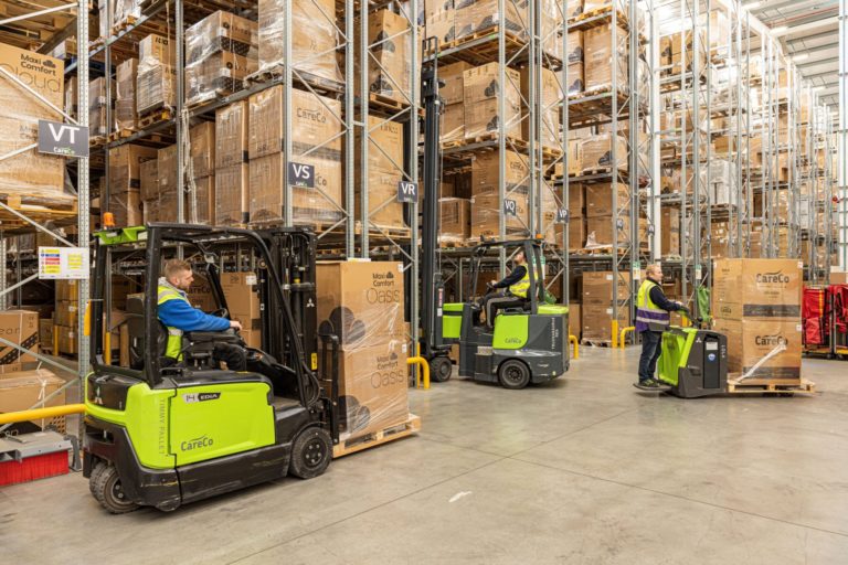 Mobility Company opts for Mitsubishi Forklifts