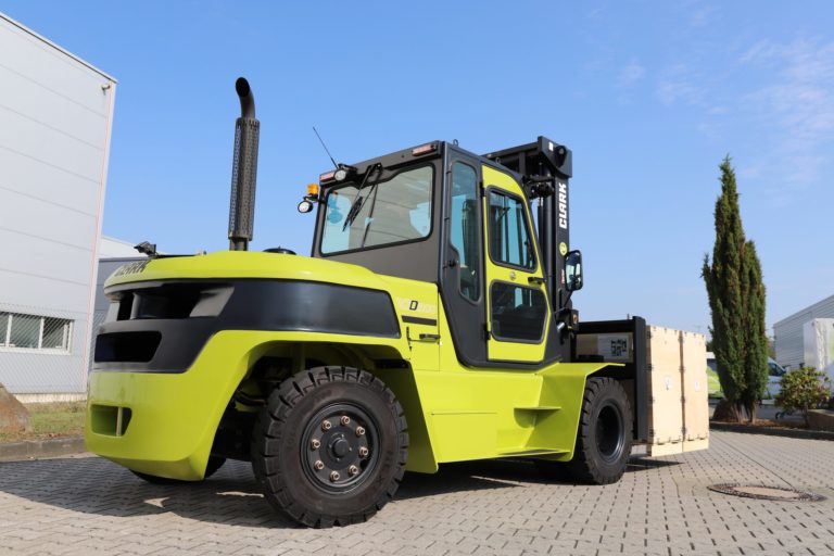 Clark Extends IC Counterbalance Range with 8t Model