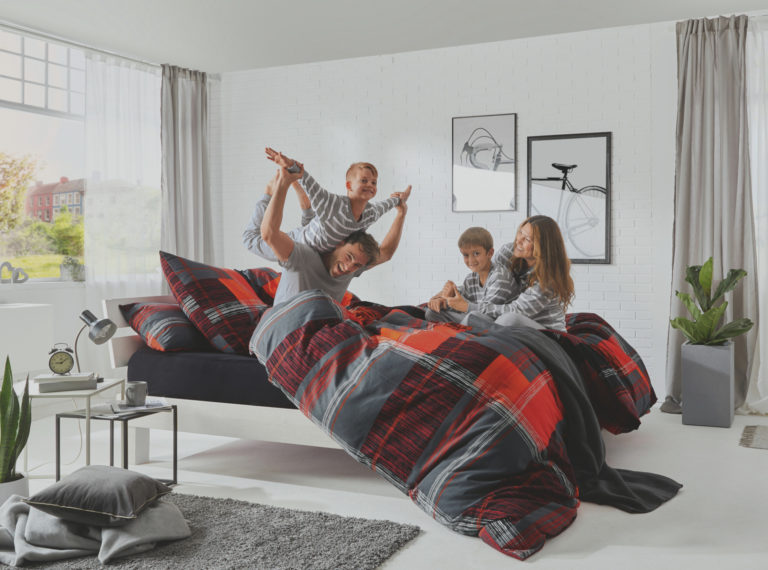 ecommerce Shipping with Linerless Labelling Printers