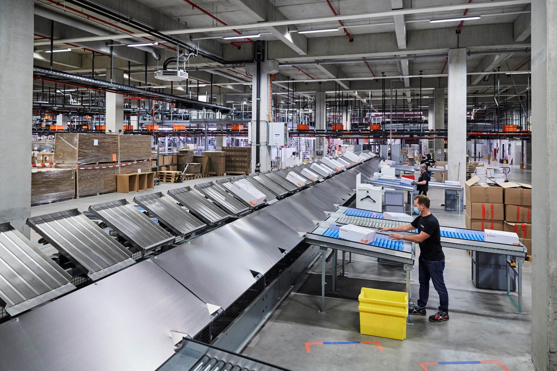Ferag shows efficient fulfillment technology at LogiMAT