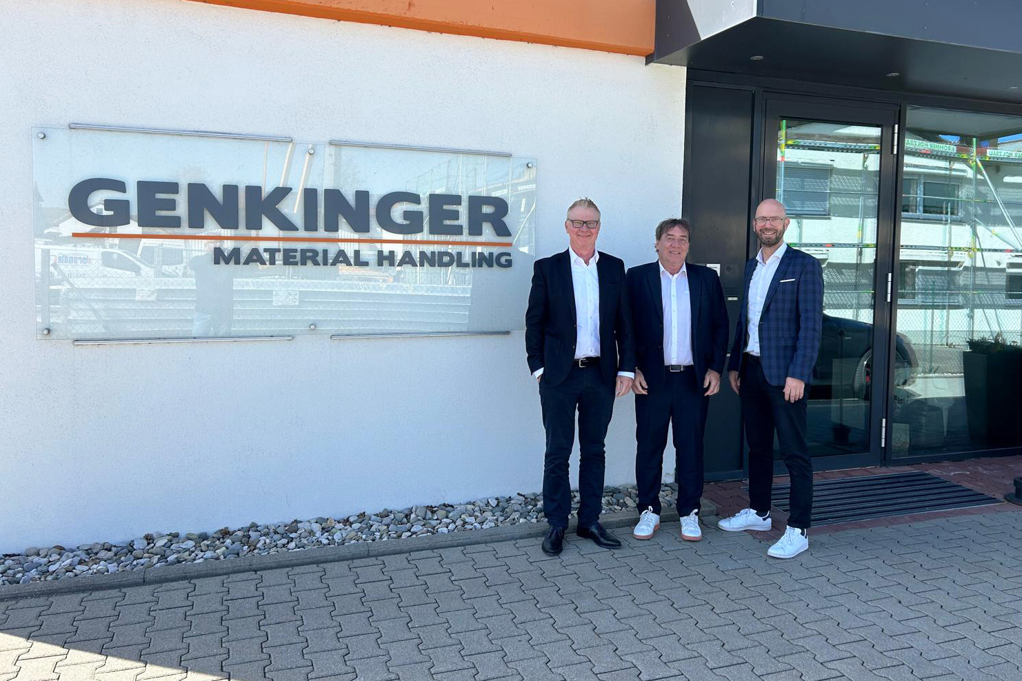 Hubtex Acquires 100% of Genkinger