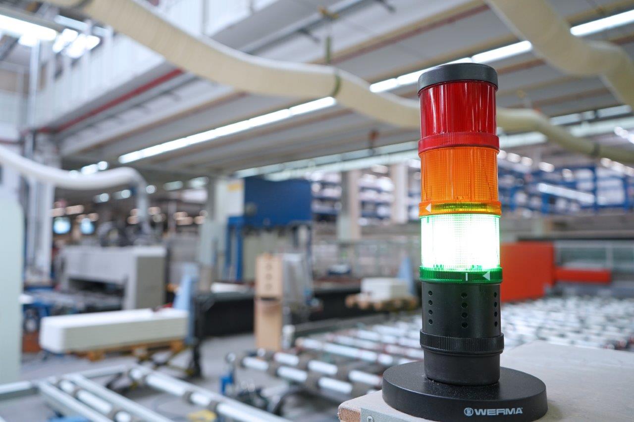 CO2 traffic lights ensure safe working conditions