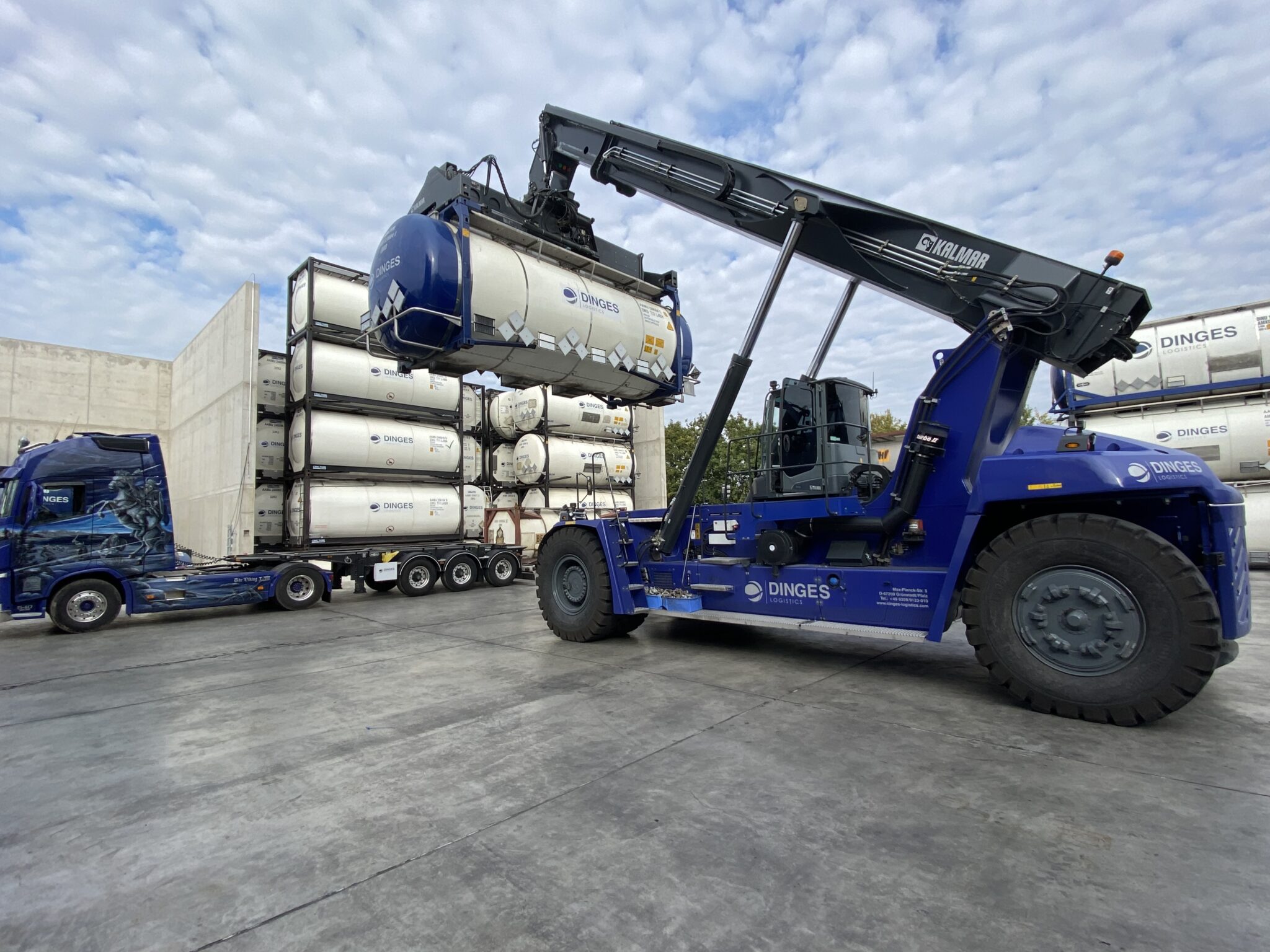 Dinges Logistics Selects new TOS