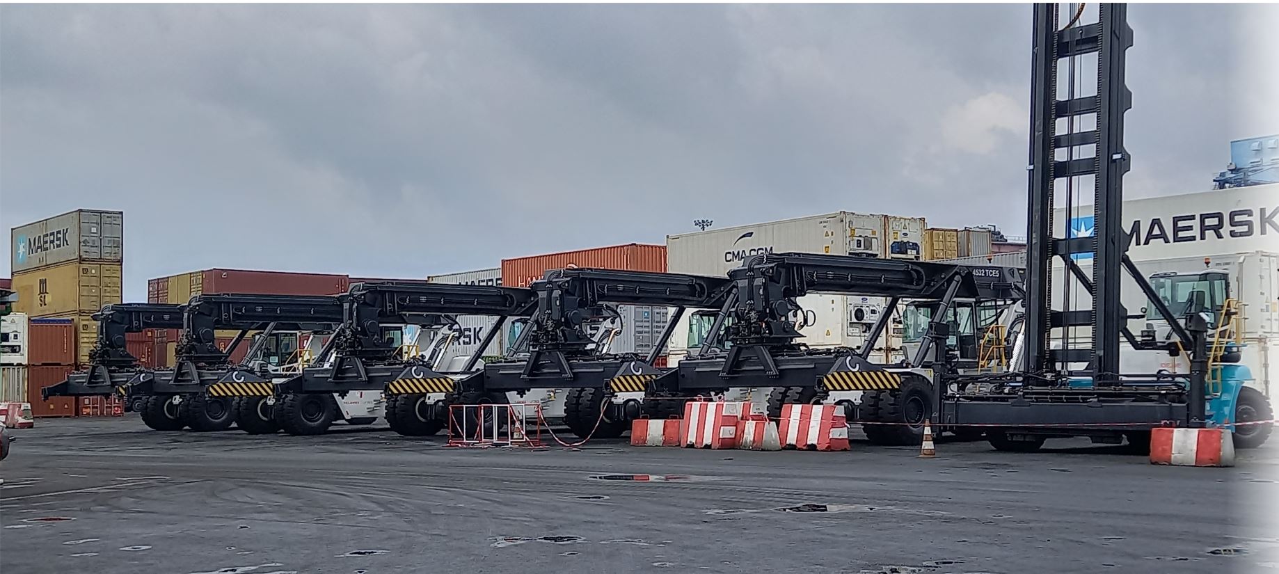 Cameroon terminal updates fleet with Konecranes trucks