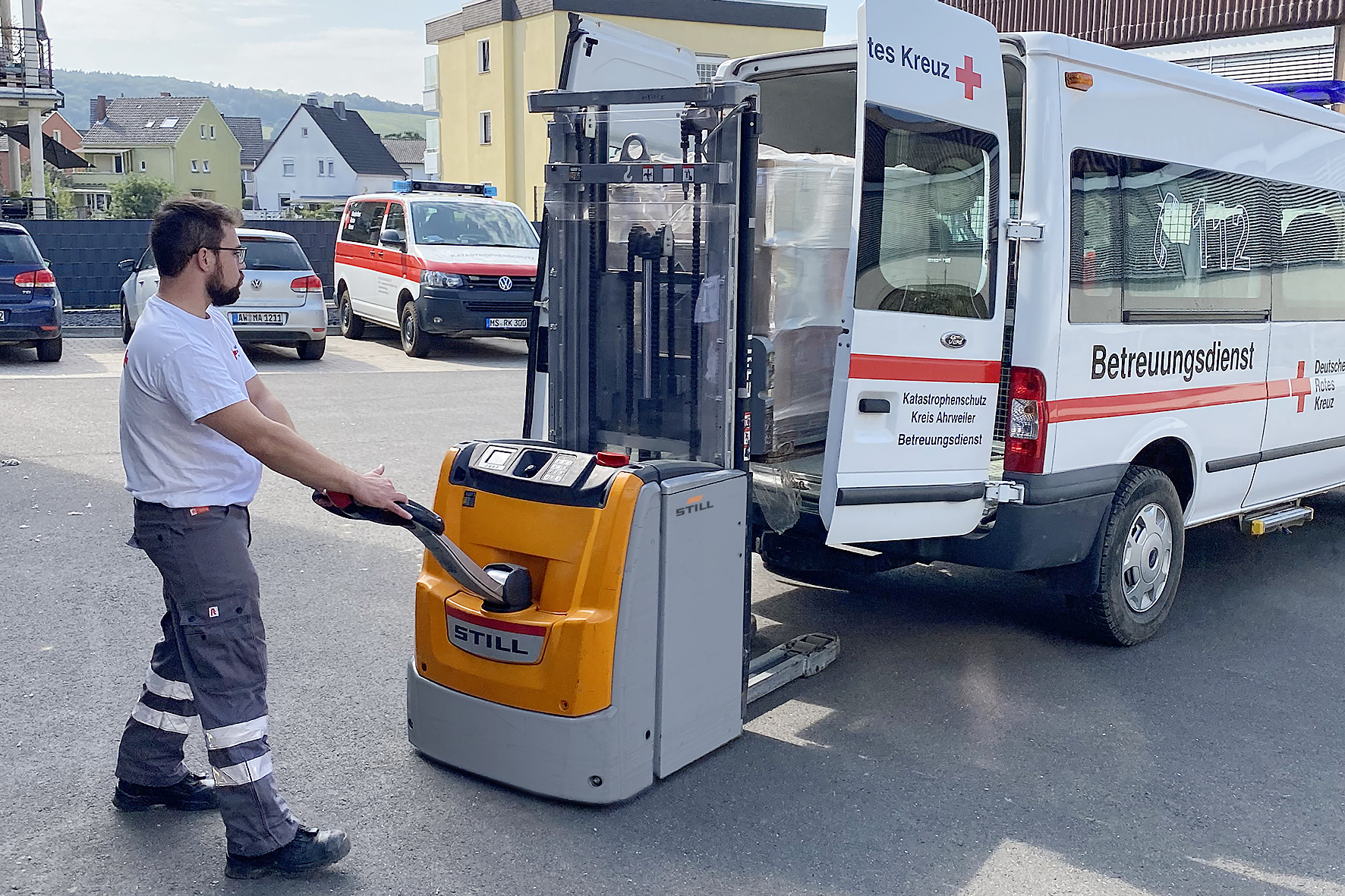 STILL organises flood aid campaigns