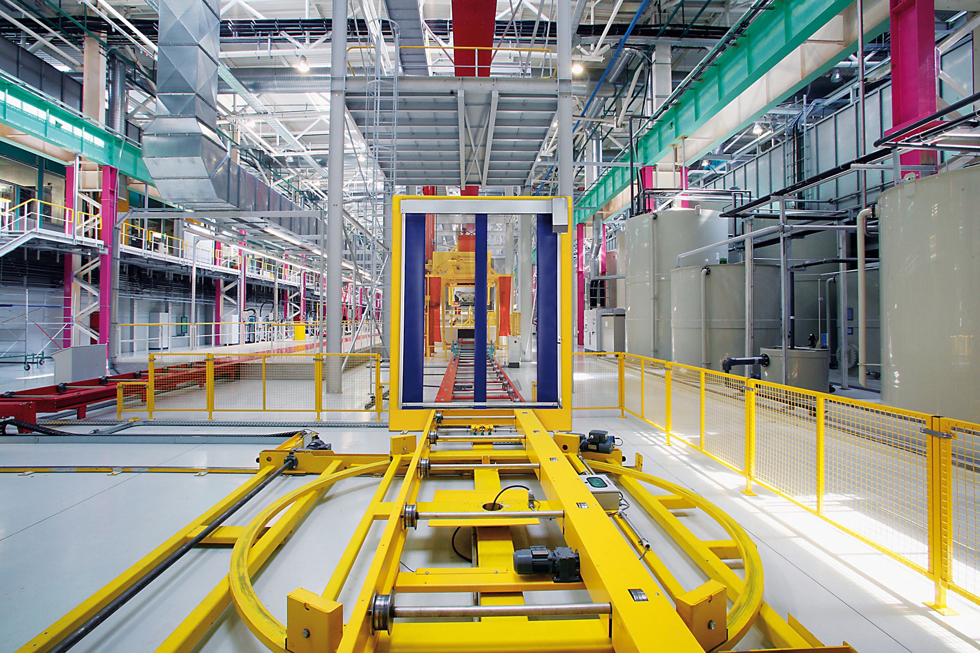 EFAFLEX high-speed doors help optimise workflow