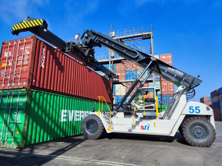 Chile’s largest port receives 20 Konecranes trucks