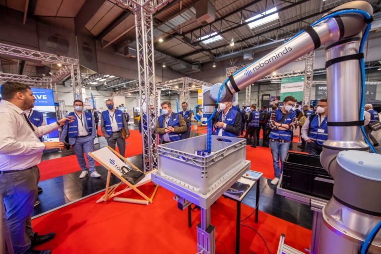 TEST CAMP INTRALOGISTICS with additional topics