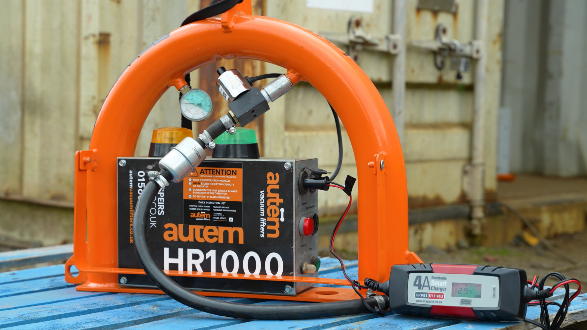 New Distributor for Vacuum Lifters
