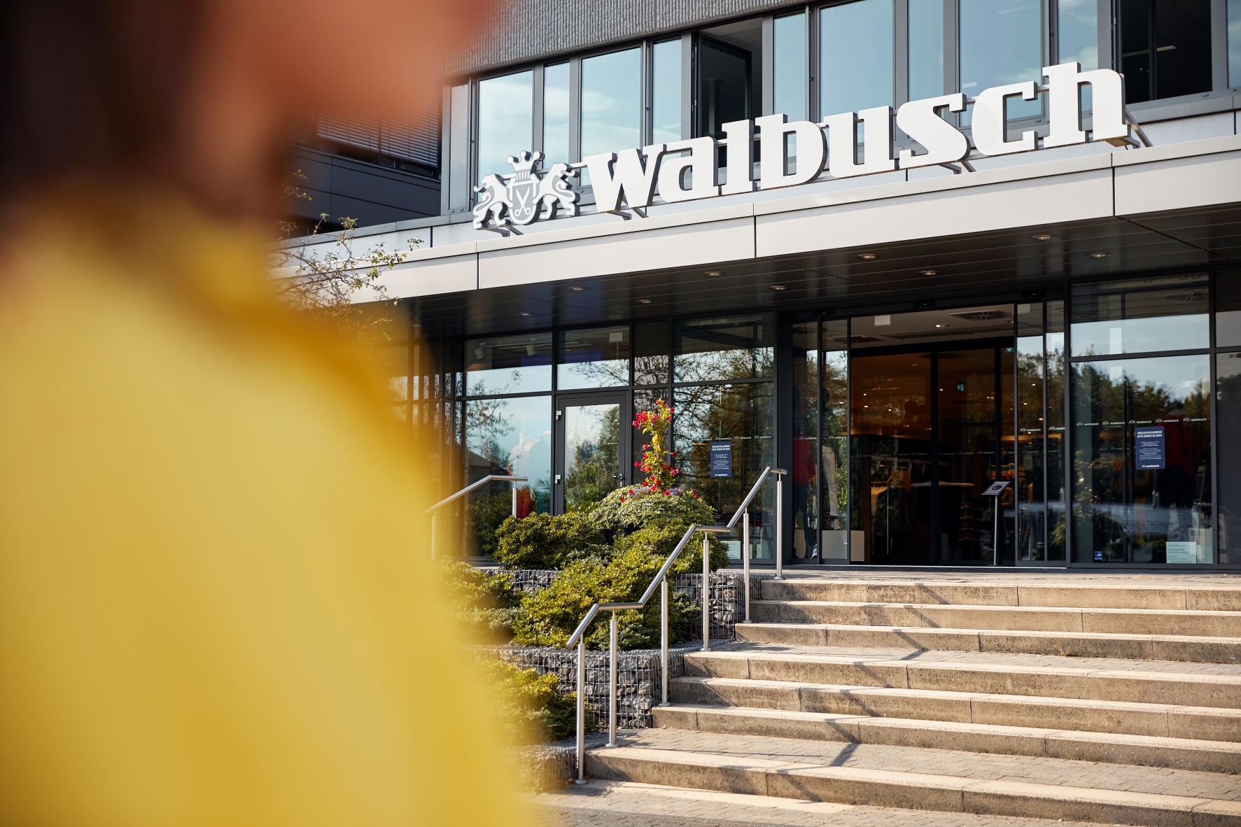 Walbusch first to use OSCA DC software
