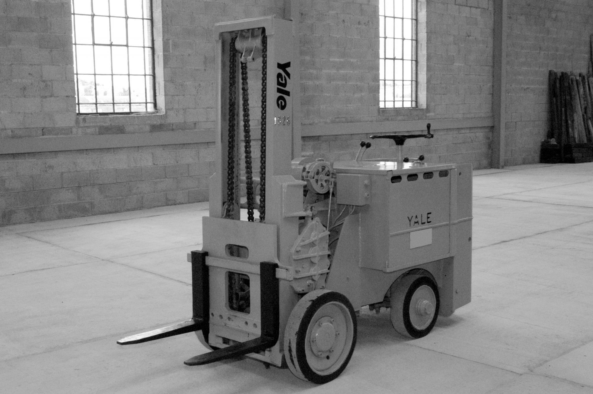Yale Celebrates 100 Years of Electric Trucks with Lithium-Ion Extension