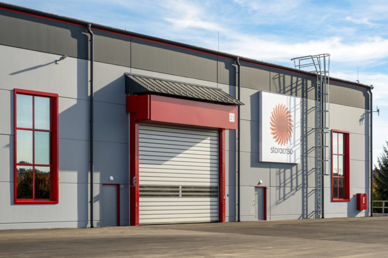Giant Doors for a Stable Climate