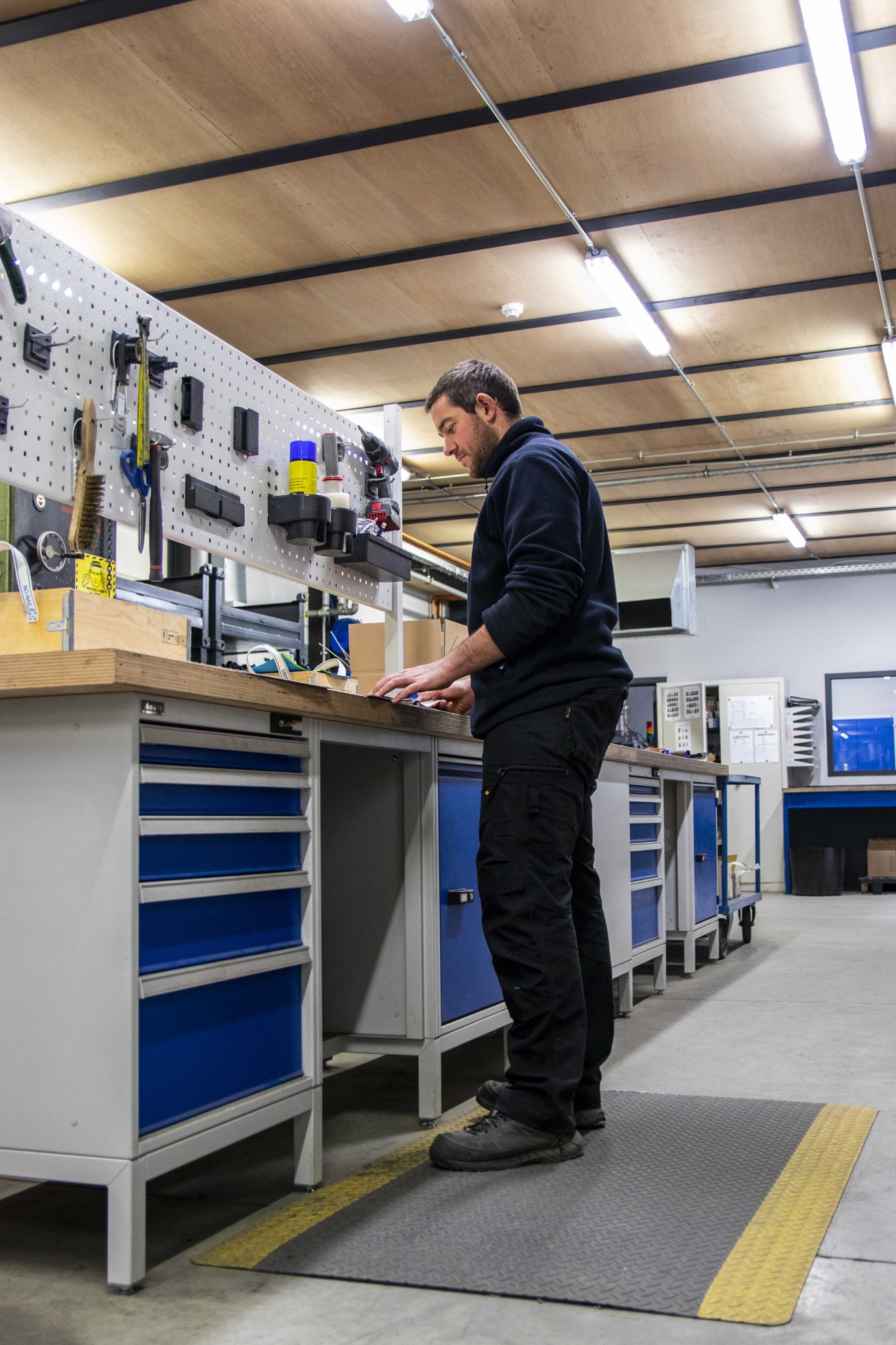 Lifting Specialist Offers Health and Safety Tips