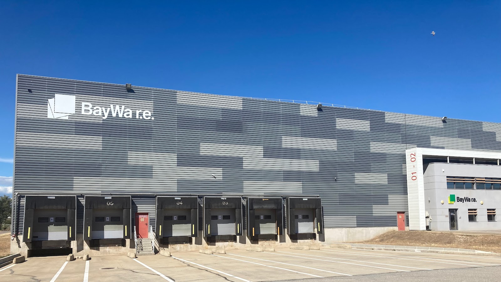 BayWa r.e. expands with new logistics centre