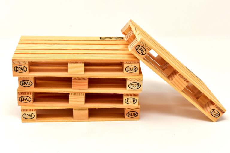 European business reusing more wooden pallets