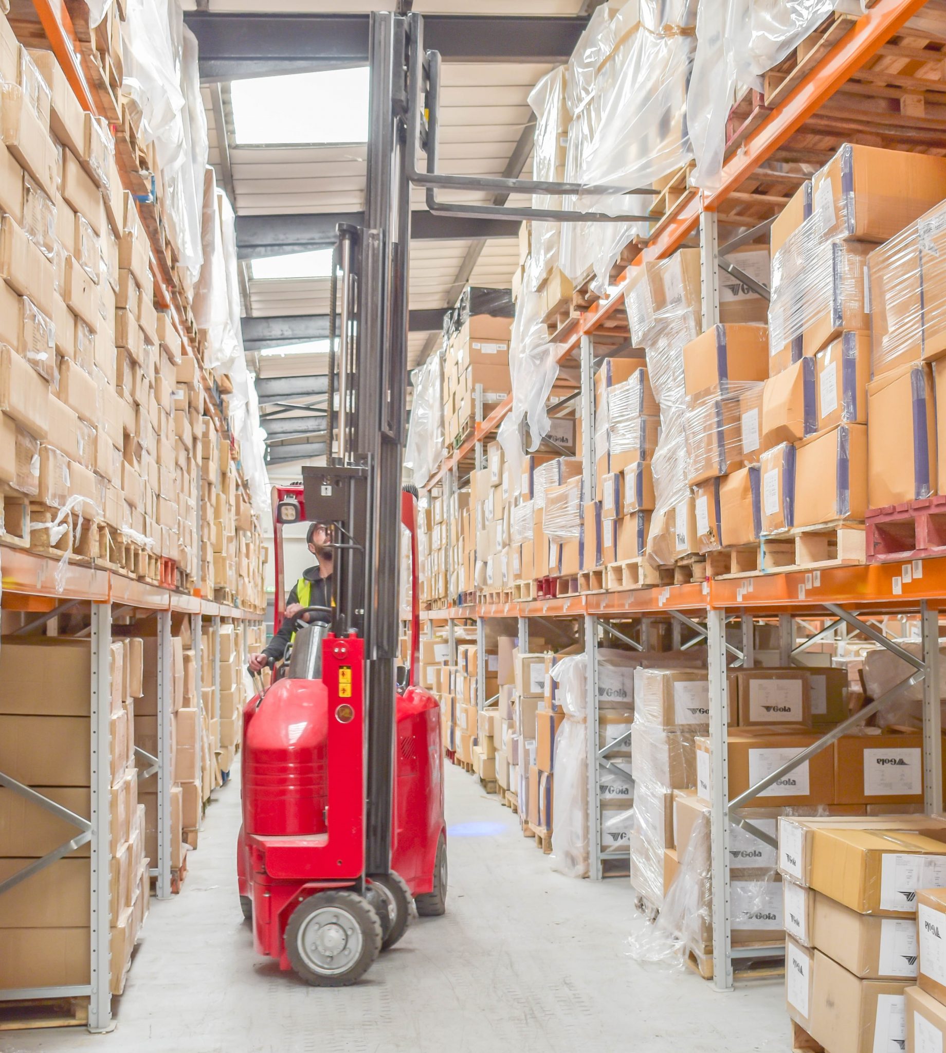 Case Study: VNA Technology Ensures High Pallet Capacity