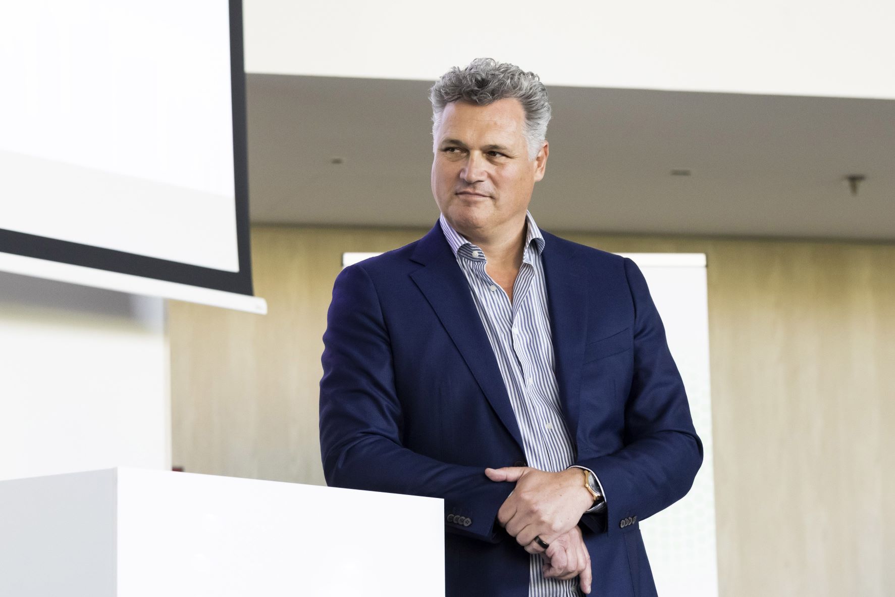 Briton joins pallet pioneers in Hall of Fame