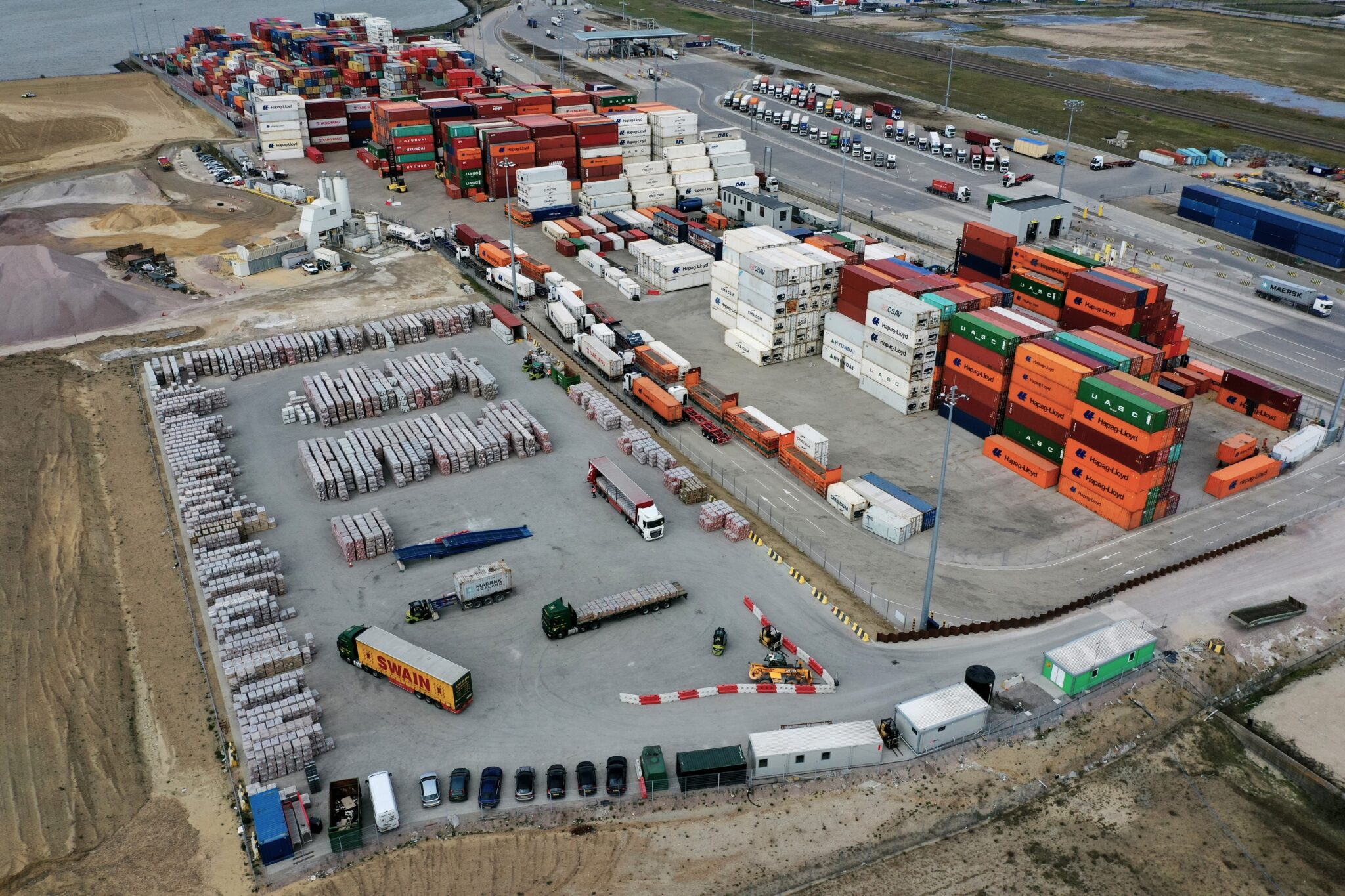 Swain plans distribution facility at London Gateway