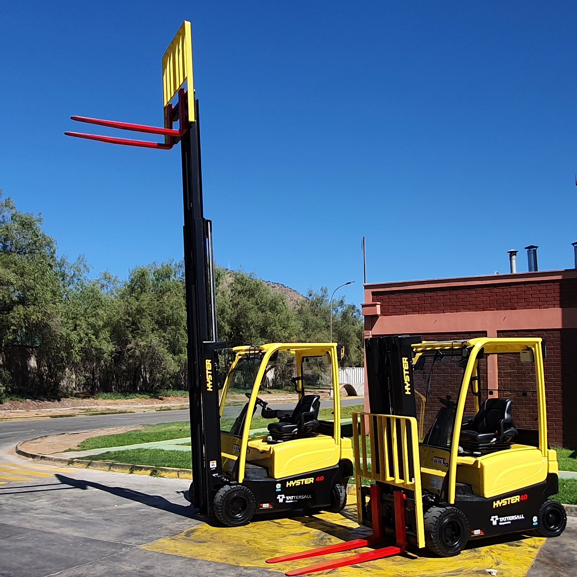 Lithium Forklift Batteries Offer Greener Solution