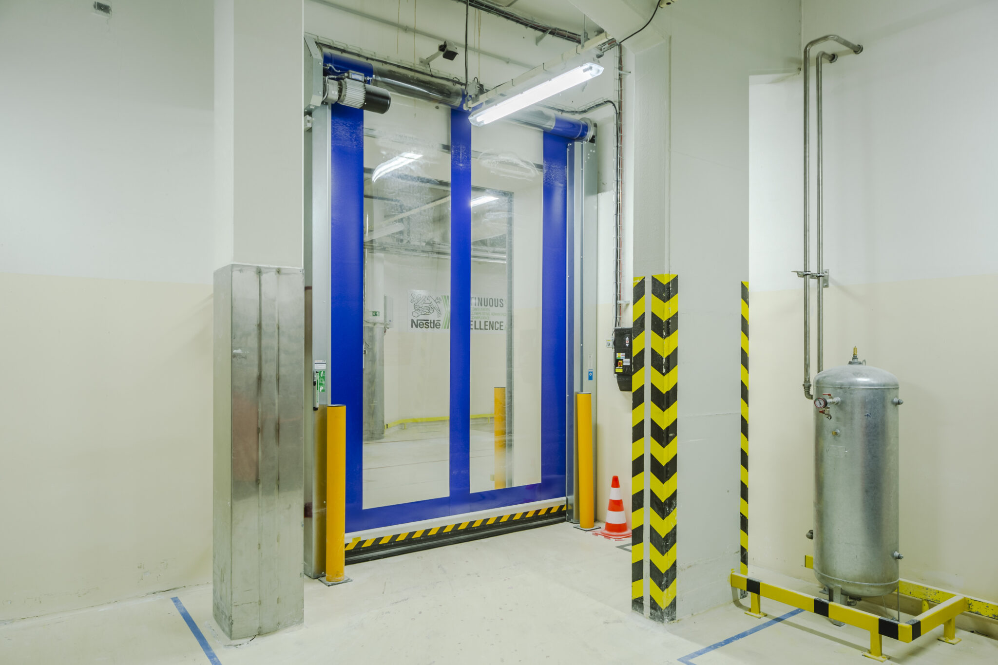 Sweet, Fast Industrial Doors