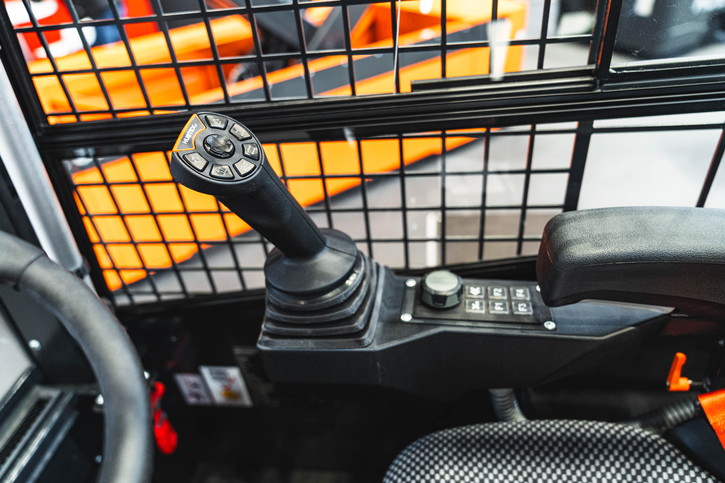 New Operating Concept for Multidirectional Forklifts