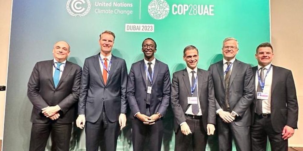 01.12.2023-Photo-1-Shipping-CEOs-join-forces-to-accelerate-the-decarbonization-of-the-global-maritime-transport
