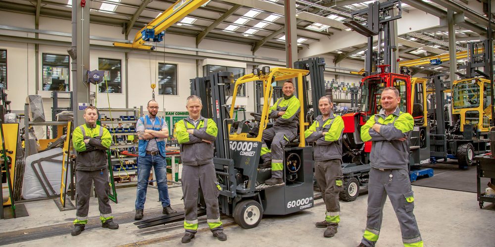 60000-truck-makers-2-of-2-1