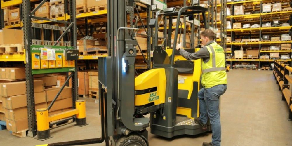 Aisle-Master-Order-Picker-AME-OP-10