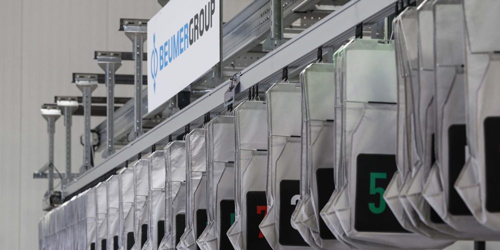 BEUMER-Pouch-Sorter_Press-Pic_B0A7919-scaled