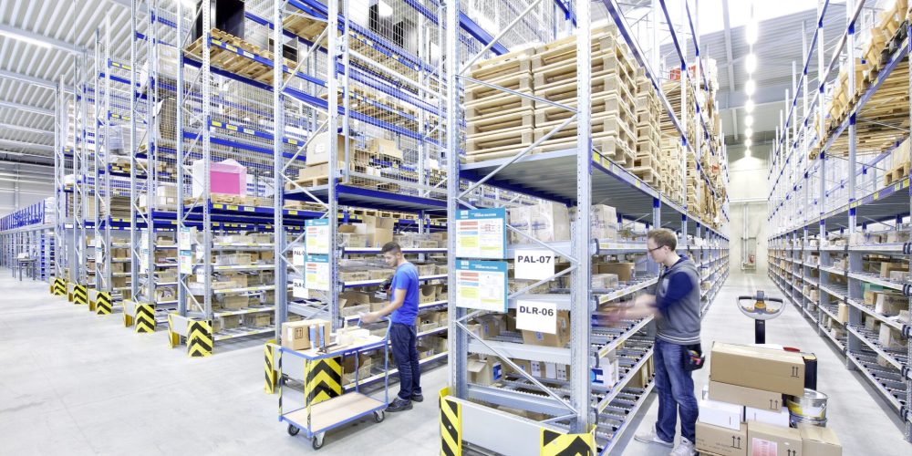 BITO-Small-parts-picking-from-pallet-racks-scaled