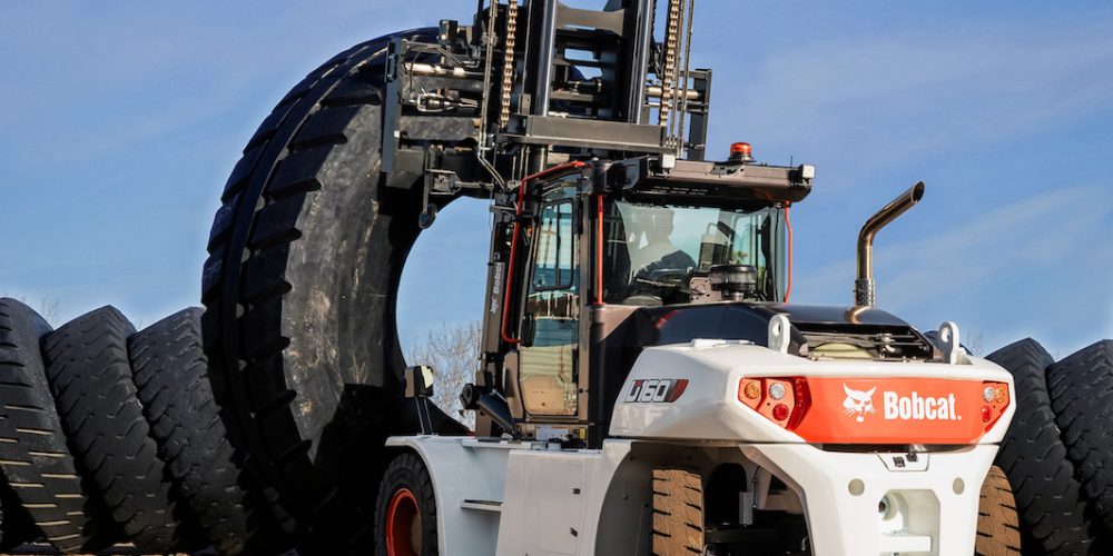 Bobcat-Diesel-Forklift-D160S-9-1_red
