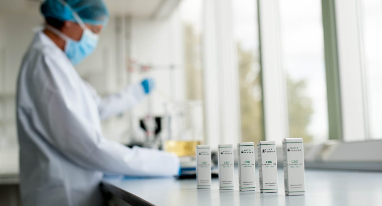 BudTender-Lab-photo-Product-WEB