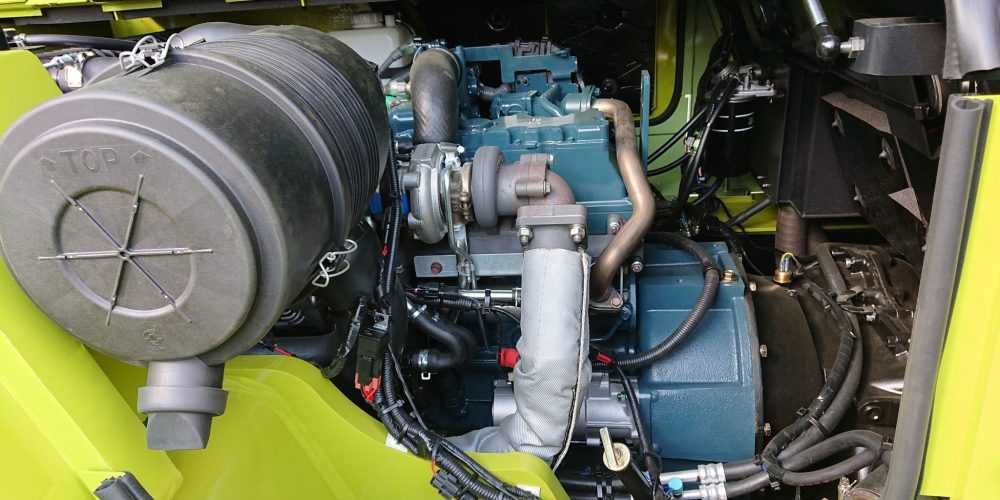 Clark_Kubota-Motor_01-scaled