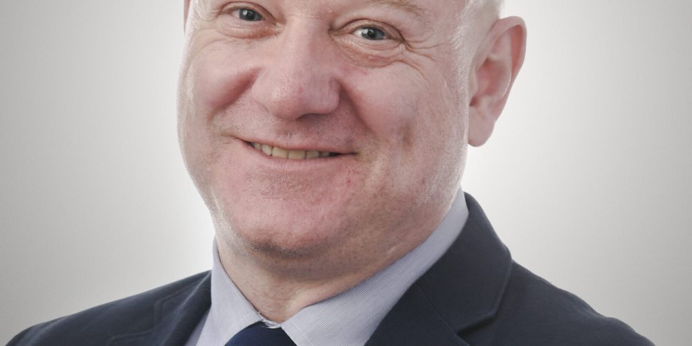 Dr-Tony-Kington_CEO_Omni-ID-scaled