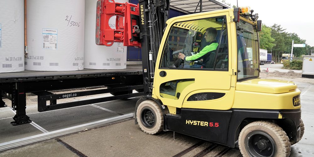 Hyster-Europe-Takes-360-Degree-Industry-Solutions-to-IMHX