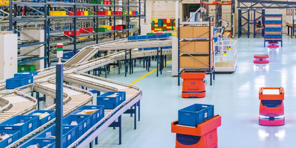 I-Mecalux-AI+AMR AI-Driven Warehouse