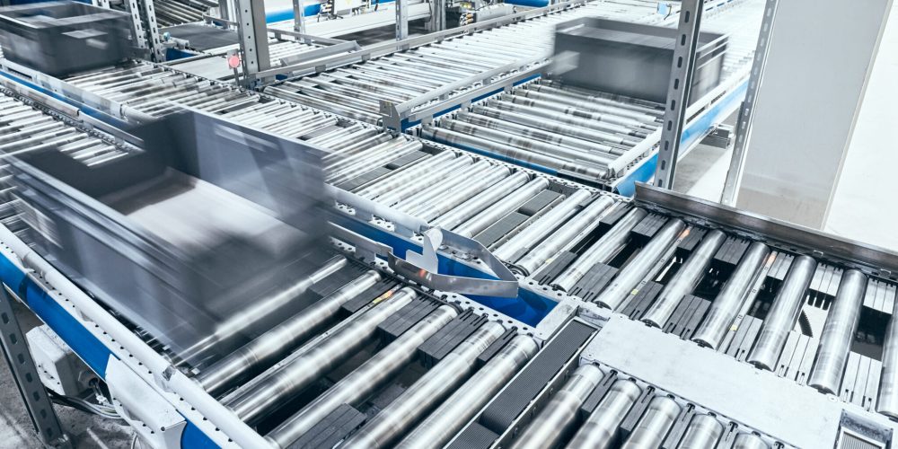 MD_logistics_rollpower_Shutterstock-scaled