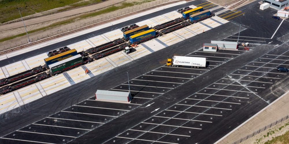 Pressebild_Eroffnung_Calais_02-scaled