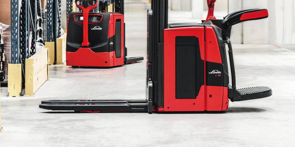 pallet_stacker_loading_retail_4135_a-scaled